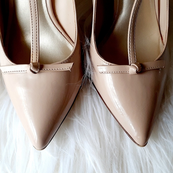 Beige Patent Leather Pumps - Picture 6 of 10